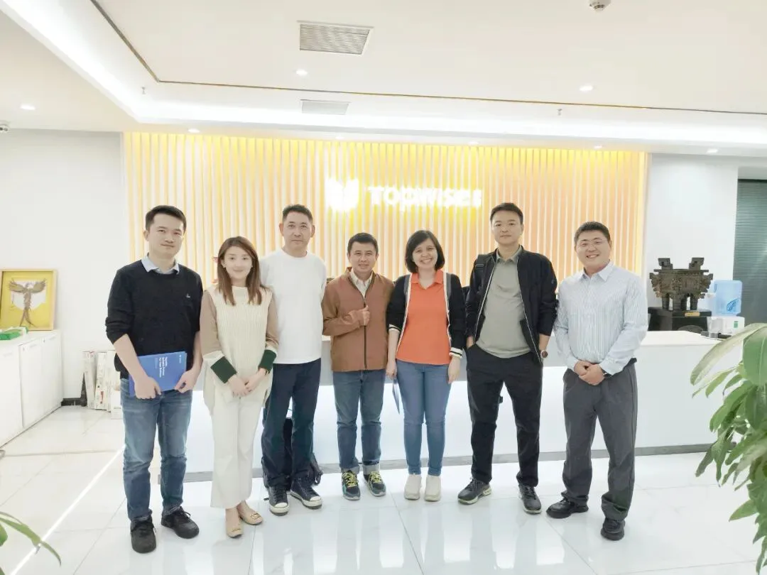 印尼BP-AKR深度考察喂车科技合作标杆加油站